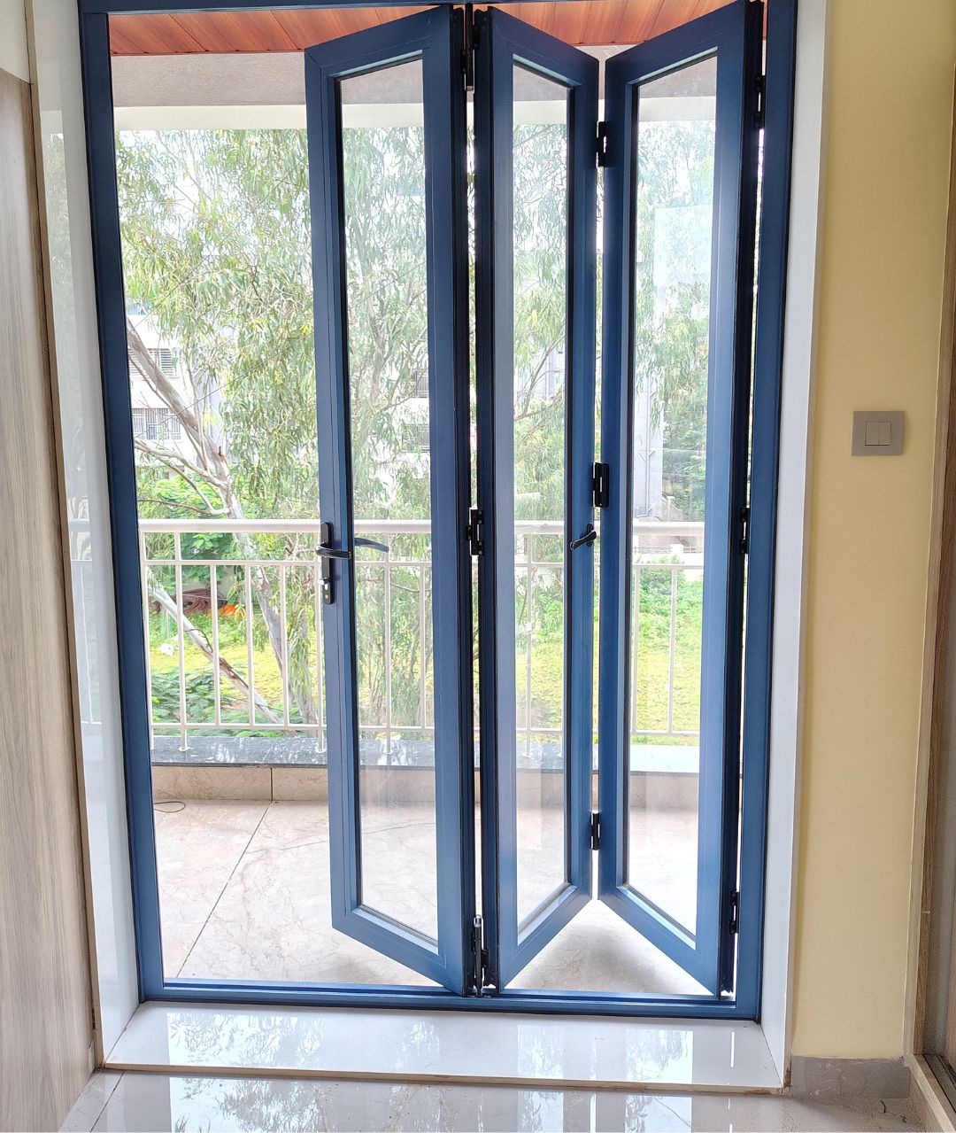 Home Geeta aluminium sliding folding door